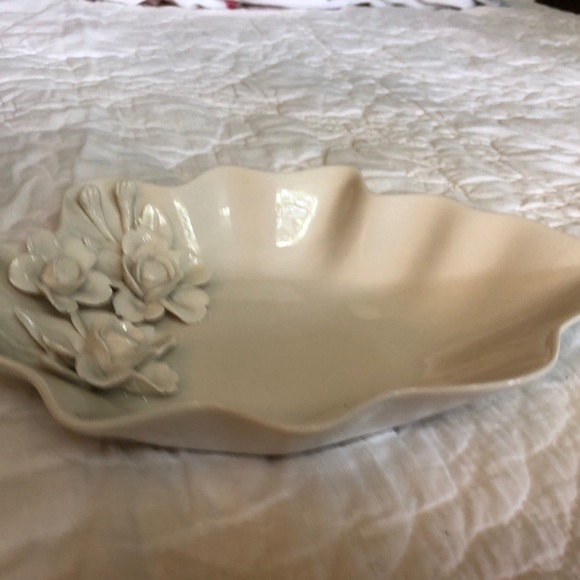 GRACE TEA-WARE Porcelain Trinket Dish. Jewelry Cache 10”. Sculpted Flowers - Picture 7 of 14
